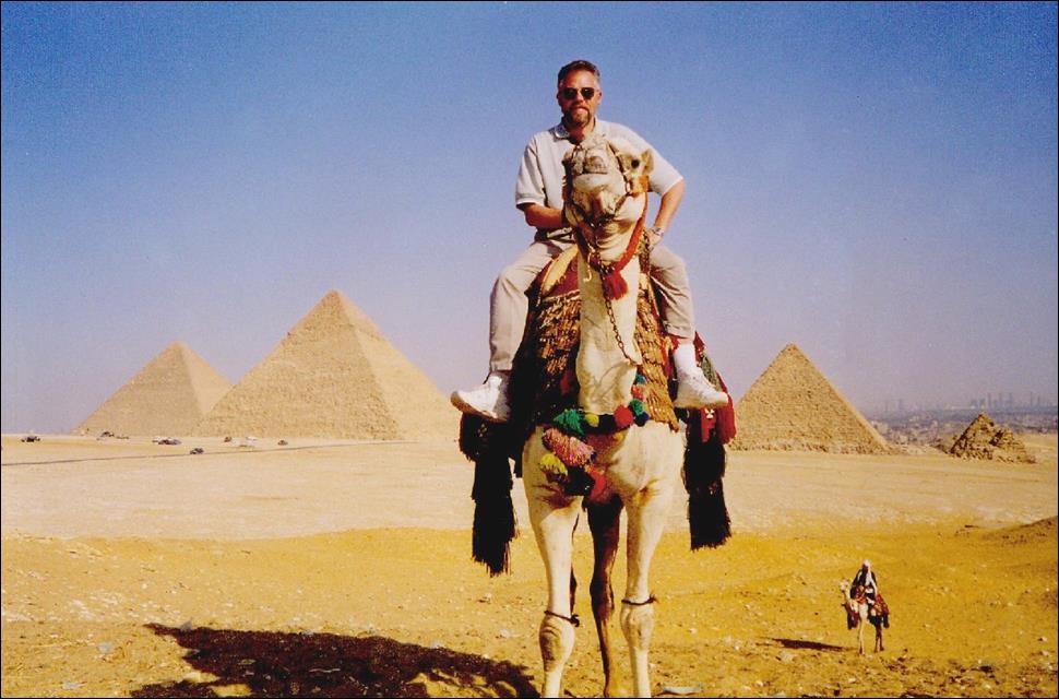 egypt_family_giza_jan_1999_small